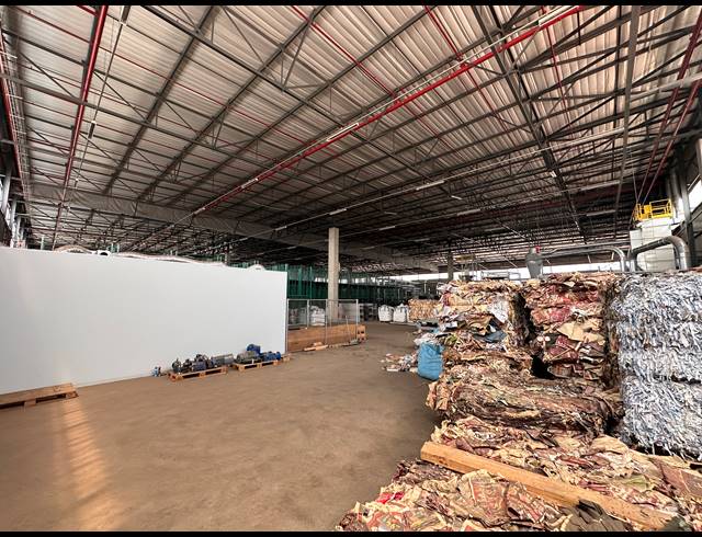 5,386M² FACTORY TO LET IN WADEVILLE
